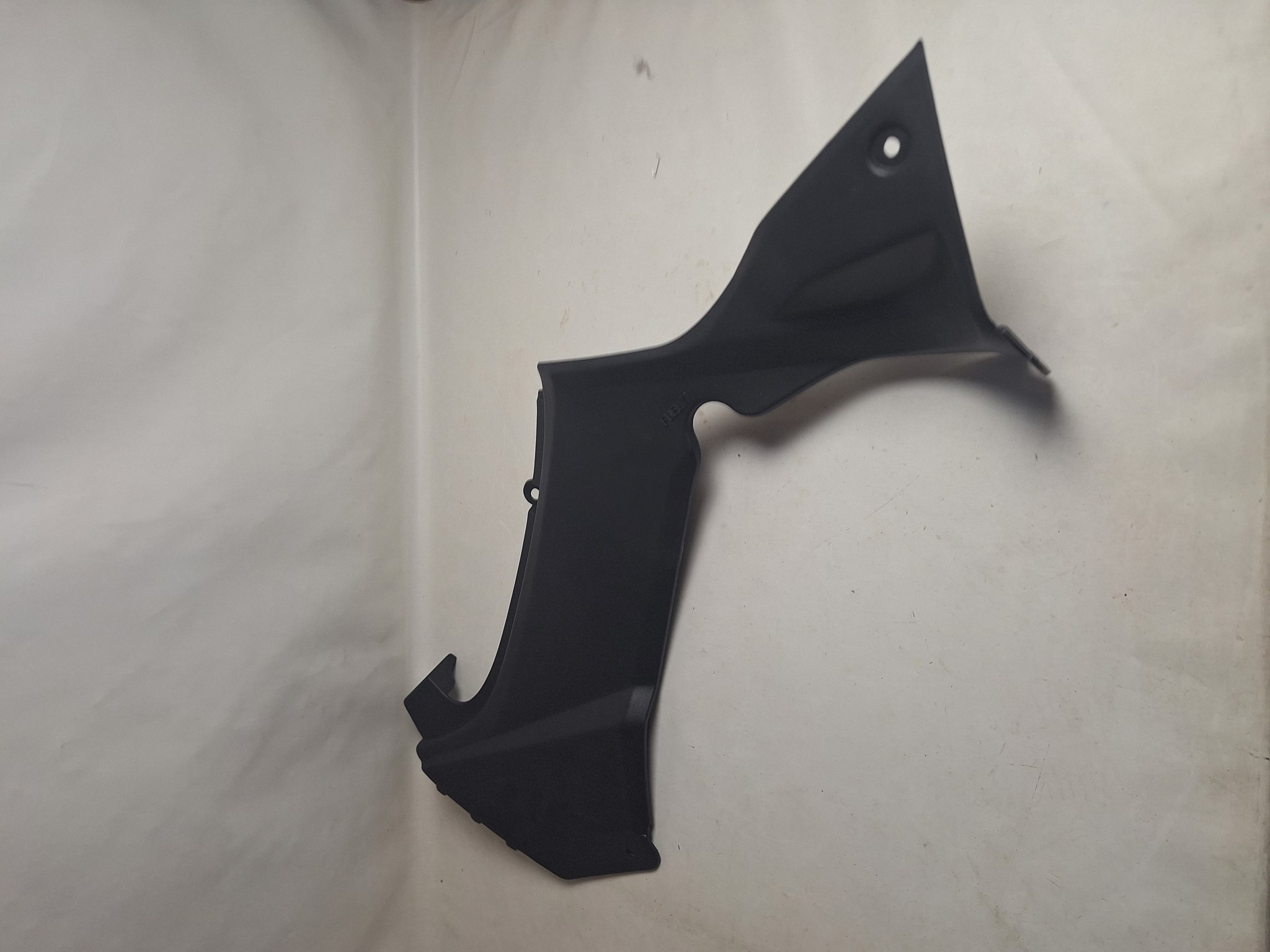 Picture of Kymco  VERLEIDUNG RECHTS  83500-LCA5-E00